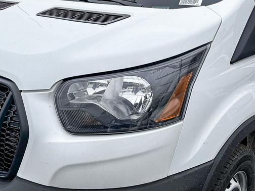 2025 Ford Transit-350 148 WB Medium Roof Cargo