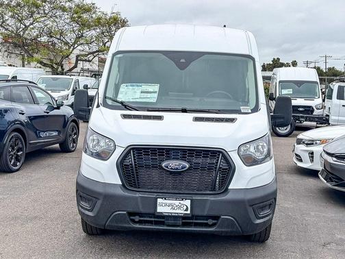 2025 Ford Transit-350 148 WB Medium Roof Cargo