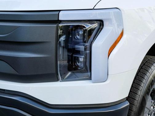 2024 Ford F-150 Lightning Pro