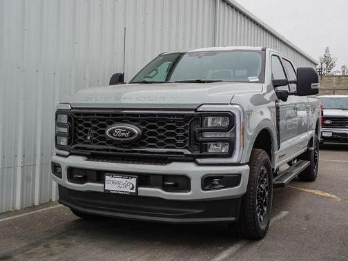 Avalanche 2026 Ford F-250 XLT