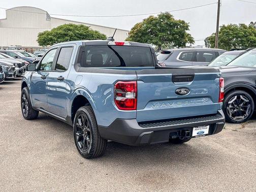 Azure Gray Metallic 2025 Ford Maverick XLT