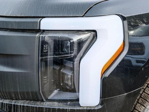 2024 Ford F-150 Lightning Pro