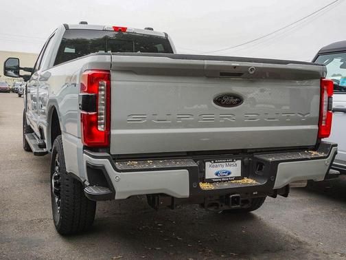 Avalanche 2026 Ford F-250 Lariat