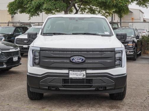 2024 Ford F-150 Lightning Pro