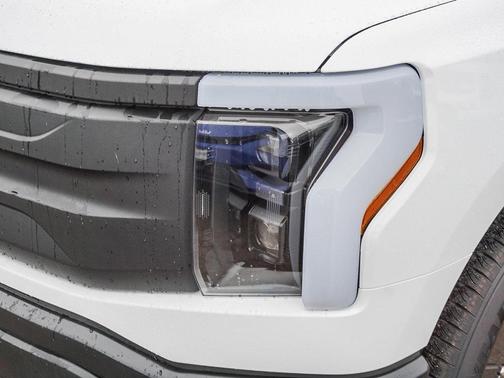 2024 Ford F-150 Lightning Pro