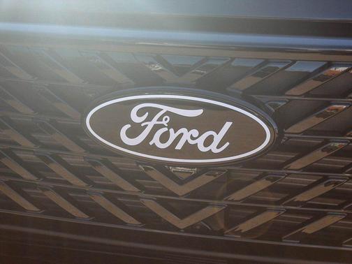 Shadow Black 2025 Ford Maverick XLT