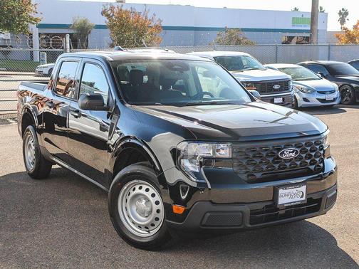 Shadow Black 2025 Ford Maverick XL