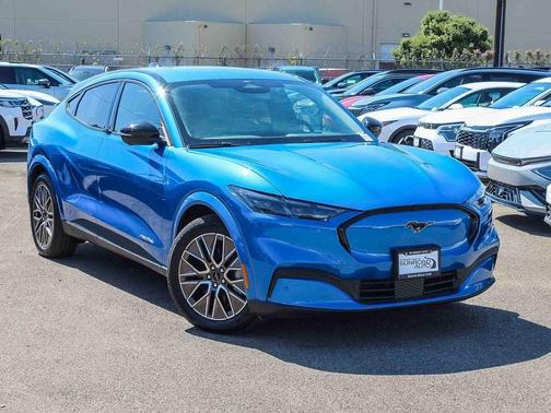 2025 Ford Mustang Mach-E Premium