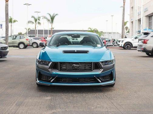 2026 Ford Mustang Dark Horse