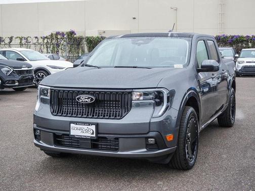 2025 Ford Maverick Lobo Standard