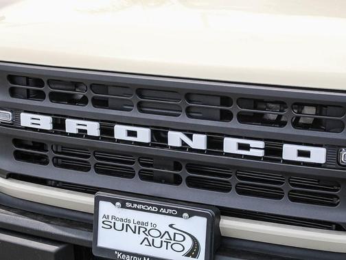 Desert Sand 2026 Ford Bronco Base