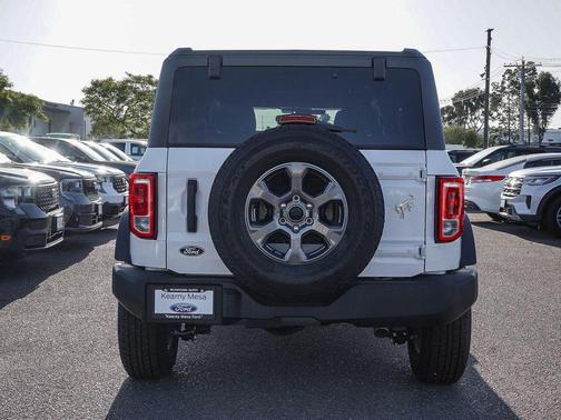 Oxford White 2026 Ford Bronco Big Bend