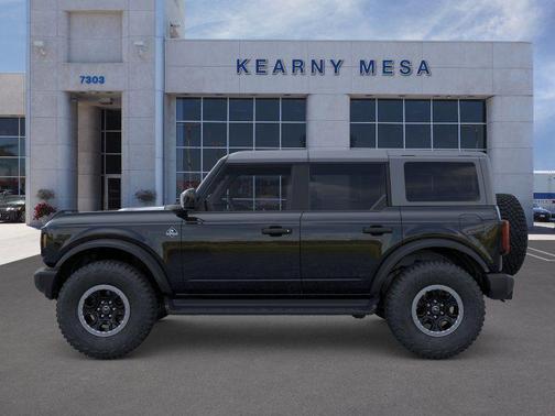 Shadow Black 2026 Ford Bronco Outer Banks