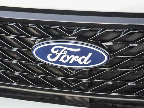 White Metallic 2026 Ford Maverick XLT