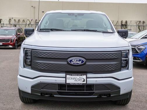 2025 Ford F-150 Lightning Flash