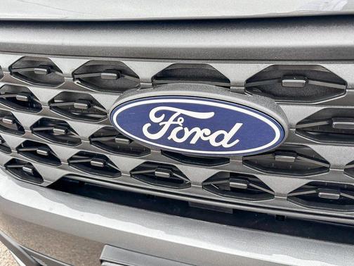 Gray Metallic 2025 Ford Maverick XLT