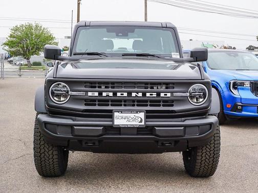 2025 Ford Bronco Base