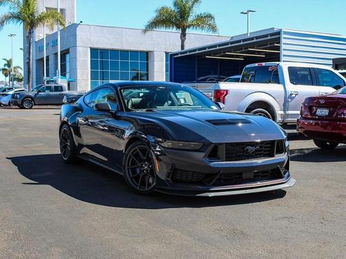 2025 Ford Mustang Dark Horse