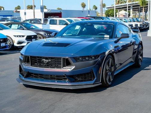 2024 Ford Mustang Dark Horse