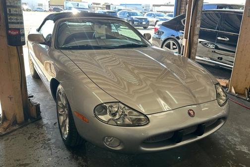 2002 Jaguar XKR 