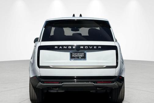 Fuji White 2026 Land Rover Range Rover P530 SE