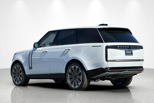 Fuji White 2026 Land Rover Range Rover P530 SE