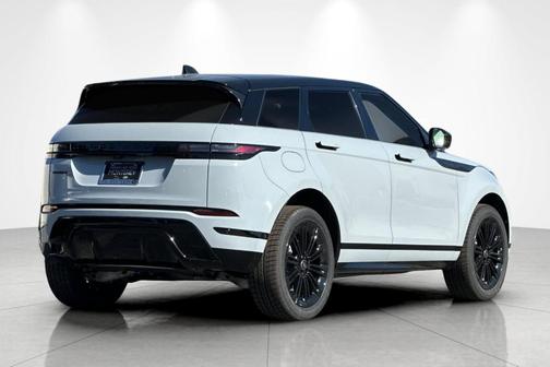 2026 Land Rover Range Rover Evoque Dynamic SE