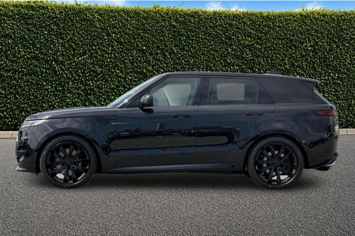 Santorini Black 2026 Land Rover Range Rover Sport P530 Dynamic SE