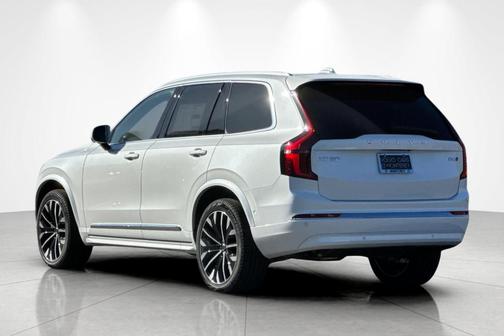 2026 Volvo XC90 B6 Plus 7-Seater