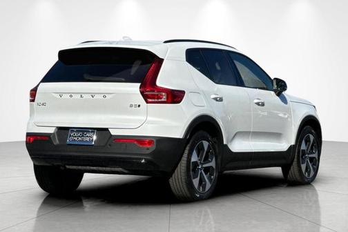 2026 Volvo XC40 B5 Plus
