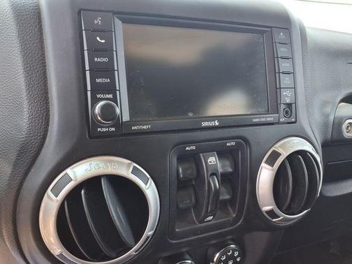 2014 Jeep Wrangler Unlimited Freedom Edition