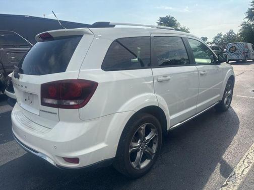 Vice White 2017 Dodge Journey Crossroad
