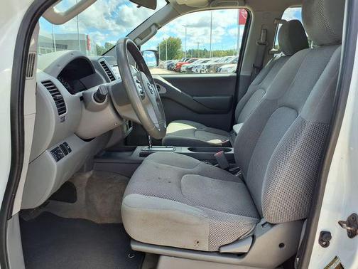 2014 Nissan Frontier SV