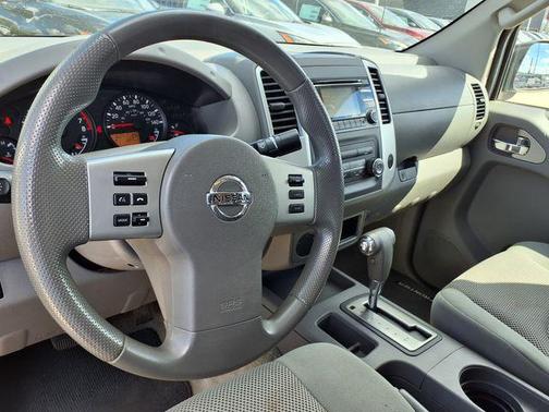2014 Nissan Frontier SV