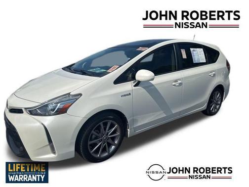 2017 Toyota Prius v Four