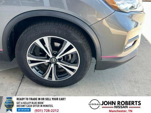 Gun Metallic 2017 Nissan Rogue SL