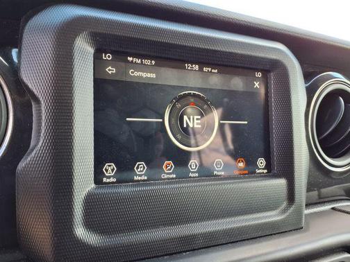 2022 Jeep Gladiator Altitude