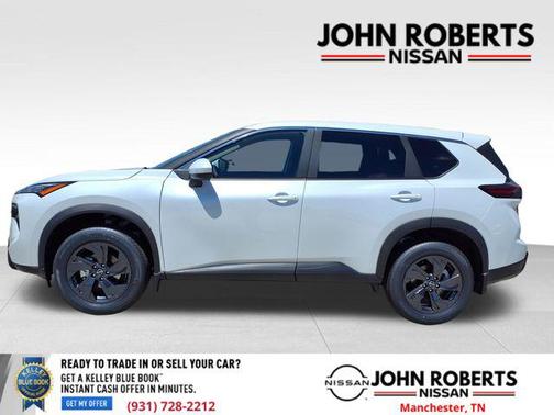 Everest White Pearl Tricoat 2026 Nissan Rogue SV