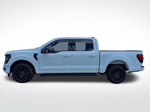 Oxford White 2024 Ford F-150 XLT
