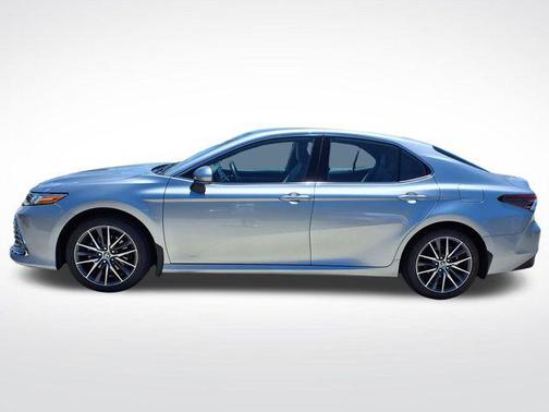 Celestial Silver Metallic 2023 Toyota Camry Hybrid XLE