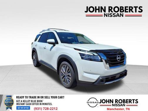 2024 Nissan Pathfinder SL