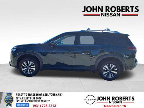 2024 Nissan Pathfinder SL
