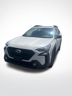 Crystal White Pearl 2025 Subaru Outback Onyx Edition XT