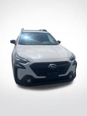 Crystal White Pearl 2025 Subaru Outback Onyx Edition XT