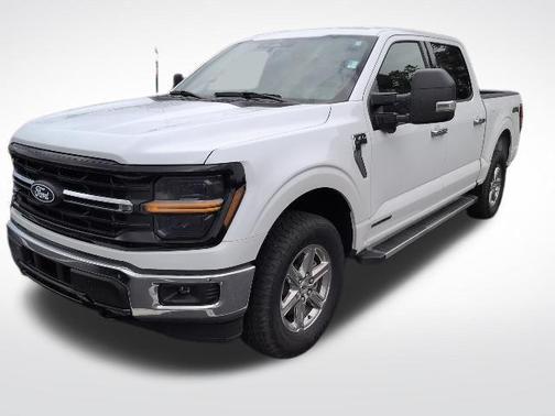 Oxford White 2024 Ford F-150 XLT