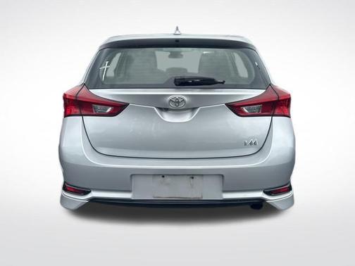 Classic Silver Metallic 2017 Toyota Corolla iM Base