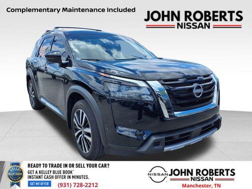 Super Black 2025 Nissan Pathfinder Platinum