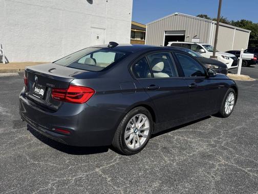 Gray 2018 BMW 320 i