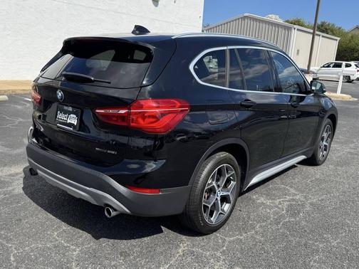 Black 2018 BMW X1 sDrive28i