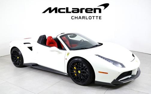 Bianco Avus 2018 Ferrari 488 Spider Base